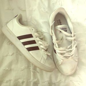 Adidas shoes sz 5.5